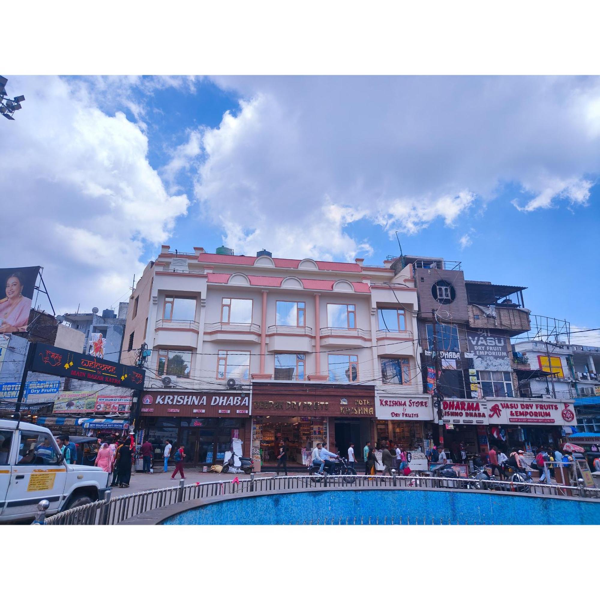 Hotel Krishna Katra  Bagian luar foto